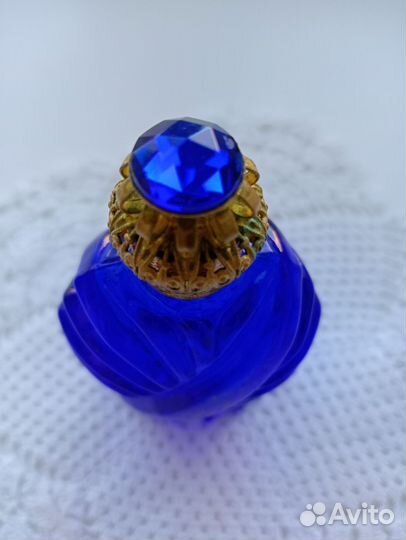 Флакон из Богемского стекла, латунь, стразы