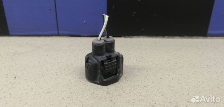 Разъем Avensis II 2003-2008