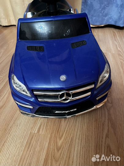 Машинка-каталка (толокар)