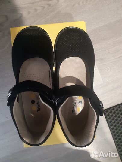 Туфли на девочку размер 33