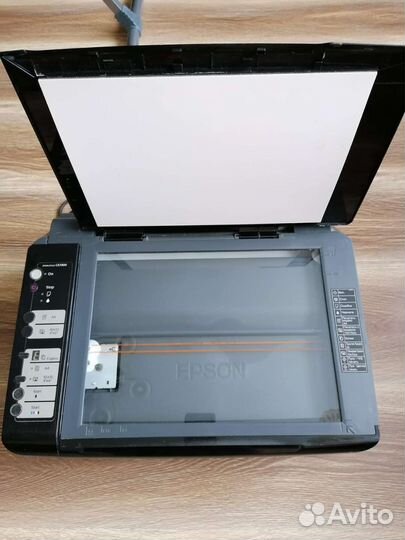 Цветной струйный принтер epson