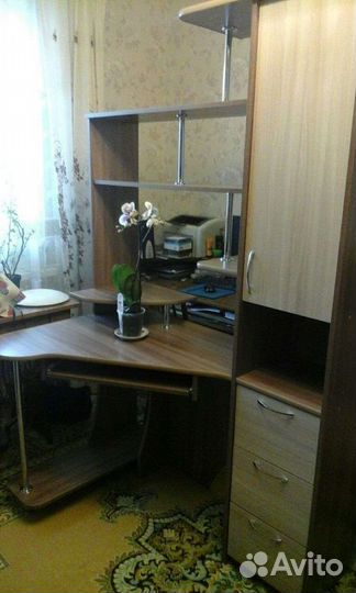 Стол компьютерный