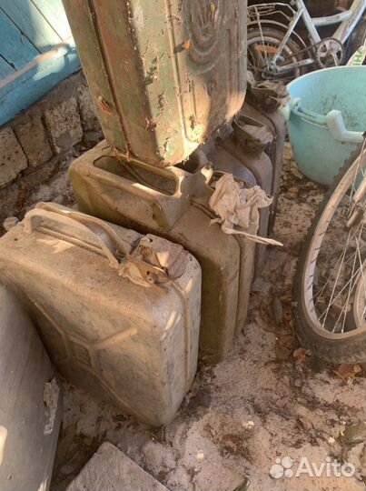 Канистры металлические