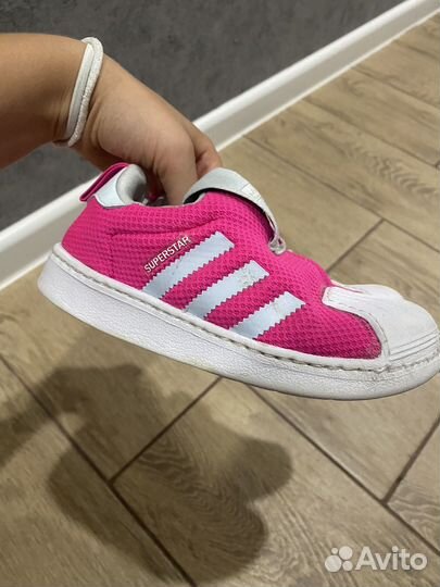 Кроссовки adidas