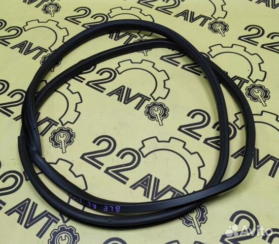 Уплотнитель проема двери задний левый Subaru