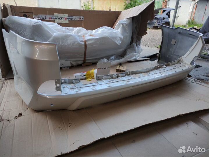 Бампер задний Lexus Lx570 J200 2021