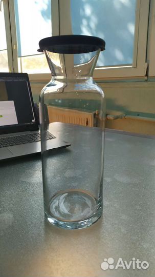 Бутылка стеклянная для воды, соков. Сост новой