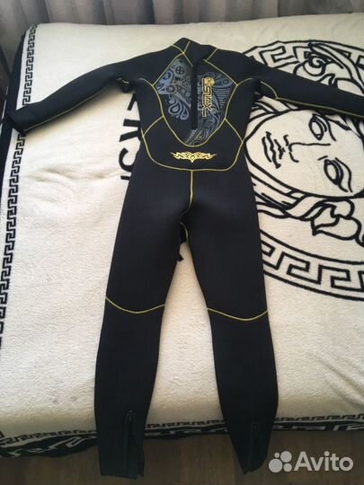 Гидрокостюм