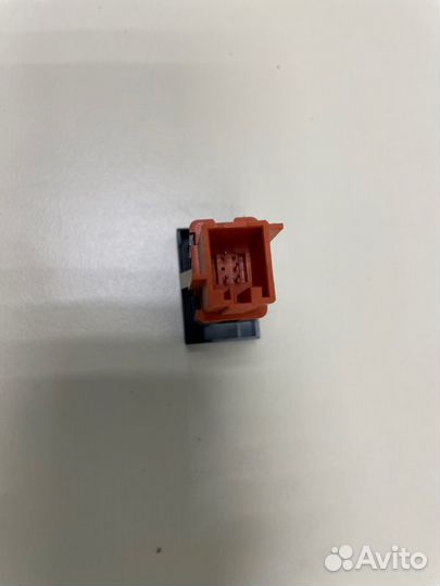 Кнопка обогрева заднего стекла Volkswagen Polo