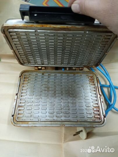 Вафельница СССР электрическая