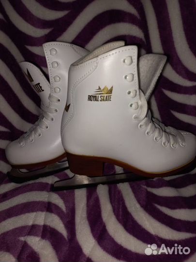 Продам профессиональные коньки