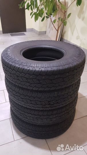 Toyo Open Country A/T 235/85 R16