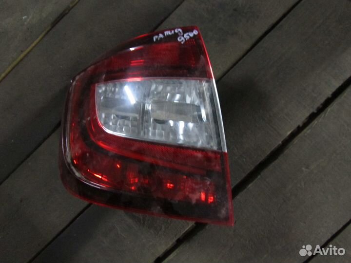 Фонарь левый правый skoda Rapid