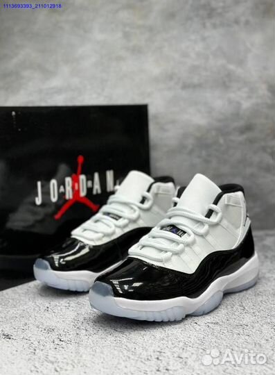 Air Jordan 11 retro concord