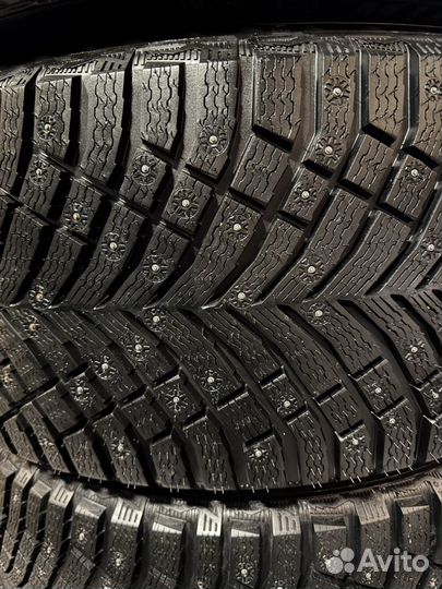 Michelin X-Ice North 4 SUV 275/45 R21 и 315/40 R21