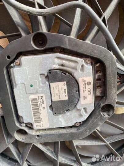 Вентилятор охлаждения радиатора Audi A8 4E2 BFM