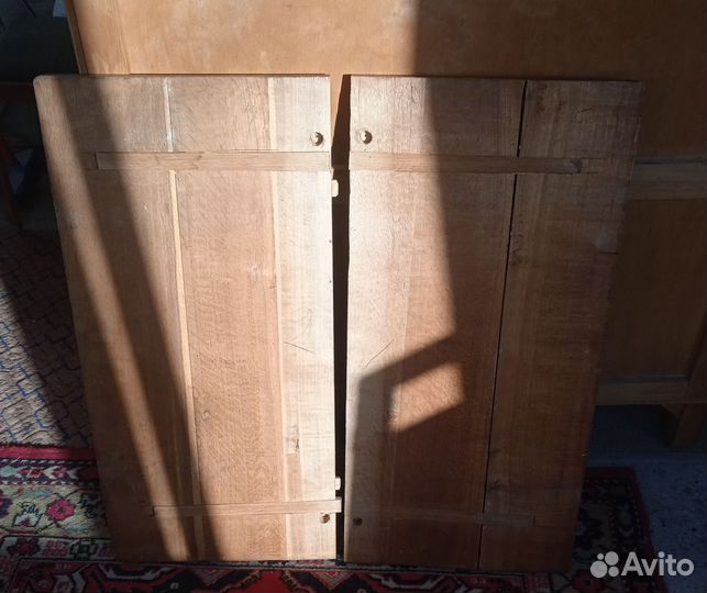 Стол. Антиквариат
