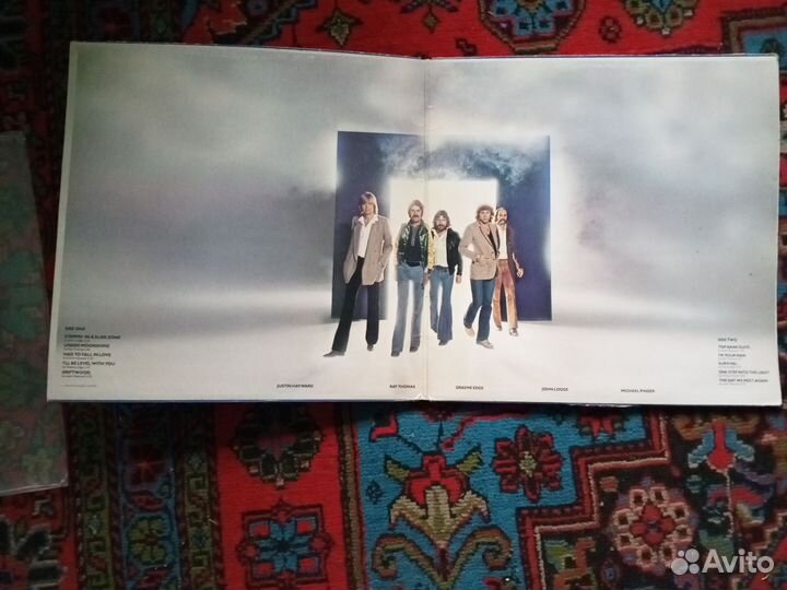 Пластинки Moody blues, B.J.H