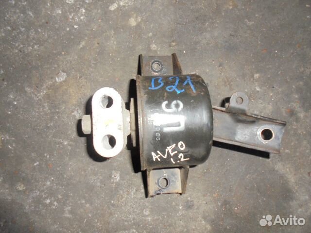 Опора двигателя левая Chevrolet Aveo T250 1.2 мех