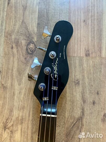 Бас Гитара Godin. Электро акустическая безладовая