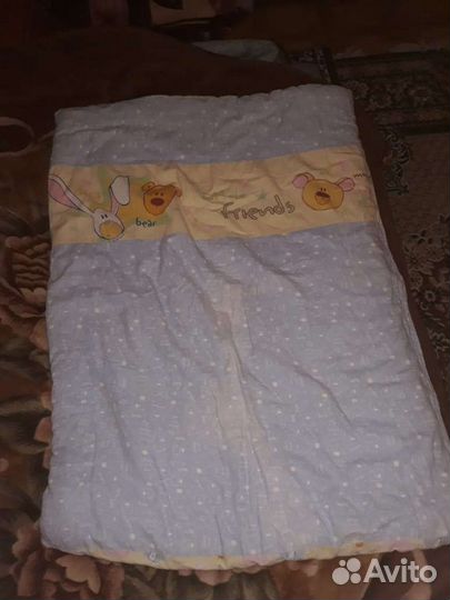 Бортики и балдахин постельное на детскую кроватку