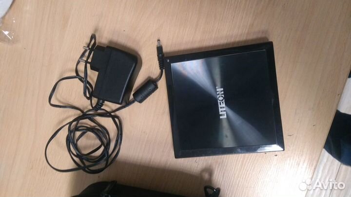 Нетбук MSI U90