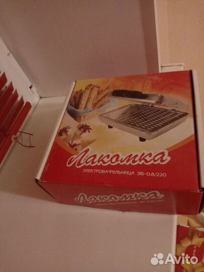 Электрическая вафельница бу