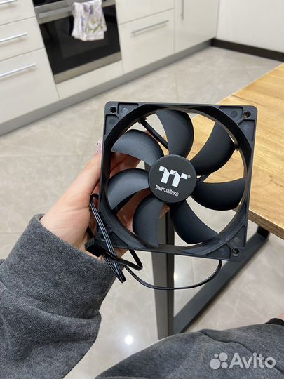 Материнская плата asus ROG strix X570-1 gaming