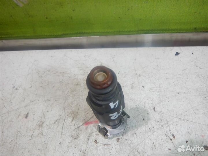 Форсунка инжекторная Форд Фокус 2