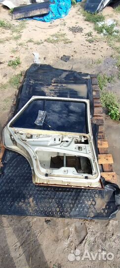 Дверь задняя левая Фольксваген Джетта 2