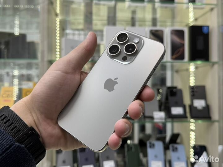 iPhone 15 Pro, 256 ГБ