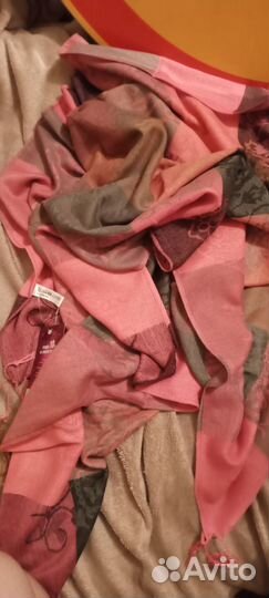 Палантин новый мягкий