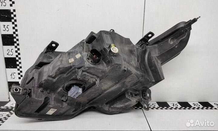 Фара правая Land Rover Range Rover