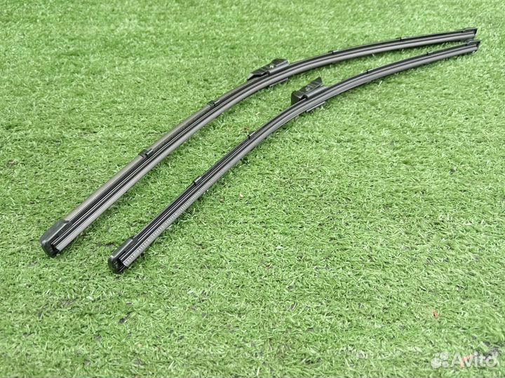 Щетка стеклоочистителя Audi A4 8W 2017г- VAG