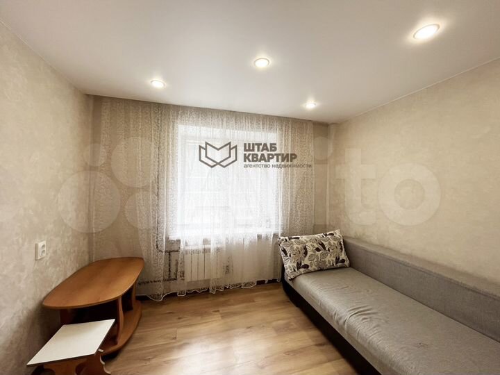 Комната 8,3 м² в 4-к., 2/9 эт.