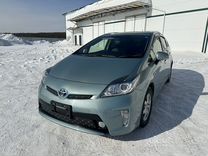 Toyota Prius 1.8 CVT, 2012, 135 000 км, с пробегом, цена 1 500 000 руб.