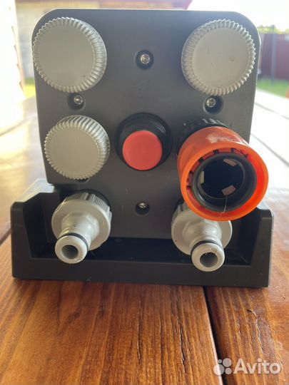 Распределитель воды автоматический Gardena