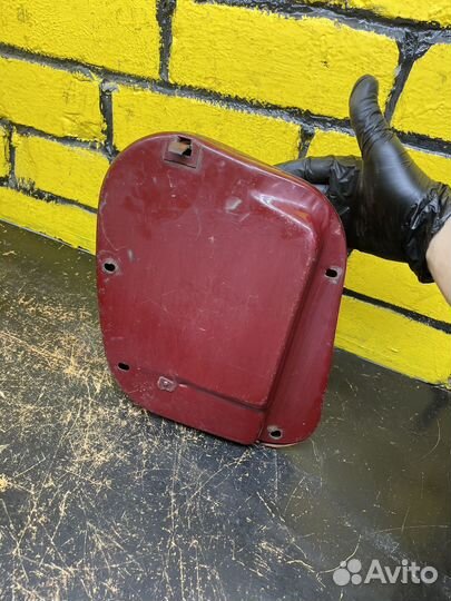 Правый бардачёк Ява Старушка