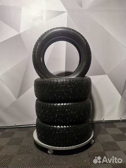 Bridgestone Blizzak Spike-02 SUV 235/55 R18 104T