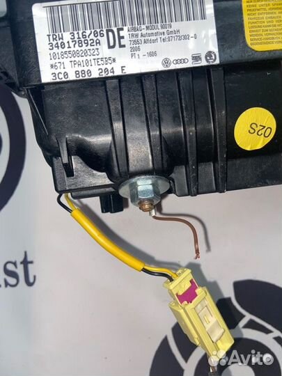 Подушка безопасности пассажира Vw Passat B6 3.2