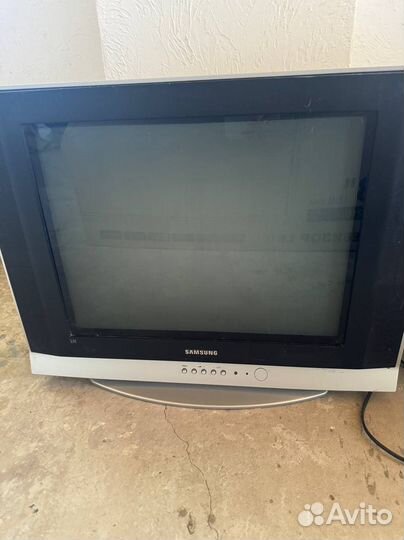 Телевизор samsung