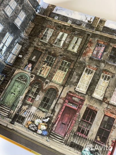 Книга с иллюстрациями 