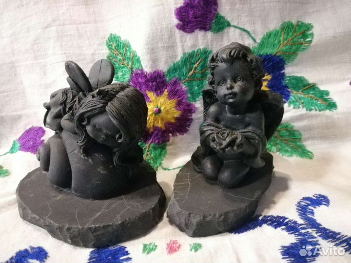 Фигурки ангелов из шунгита (Карелия)