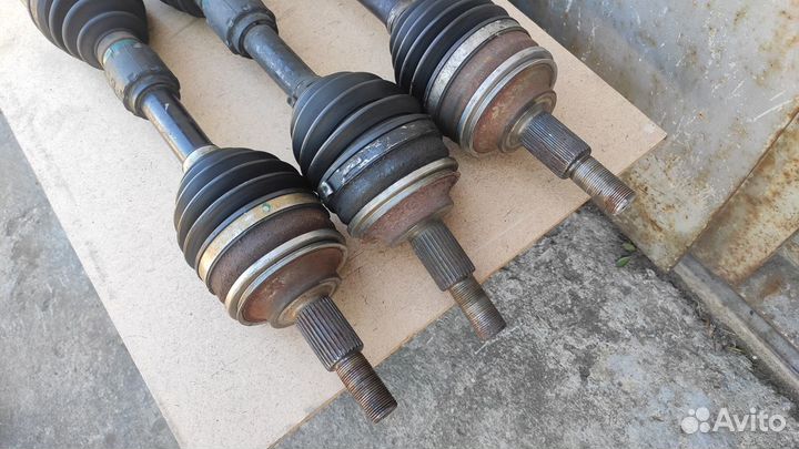 Привод передний правый Lexus LS460 Ls600