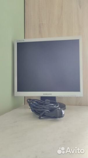 Монитор Samsung syncmaster 720N на запчасти