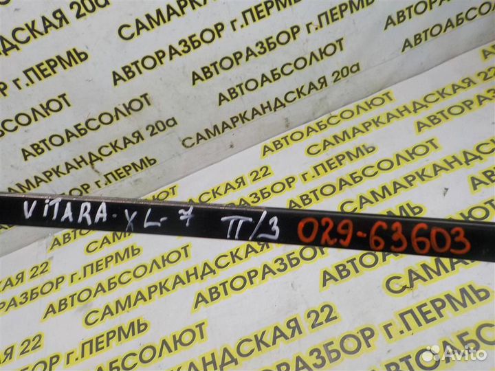 Направляющая стекла двери Suzuki Grand Vitara II