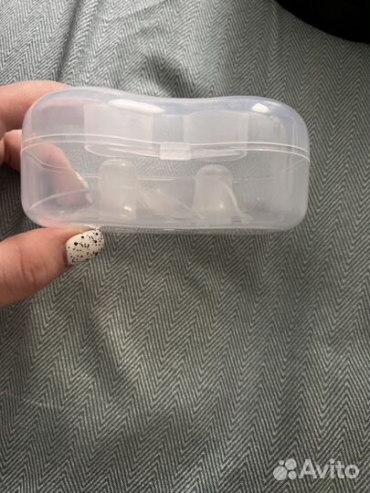 Накладки на грудь