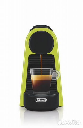 Капсульная кофемашинка Delonghi