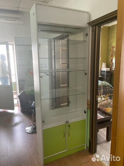 Шкаф витрина