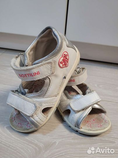 Босоножки сандалии для девочки bottilini 27